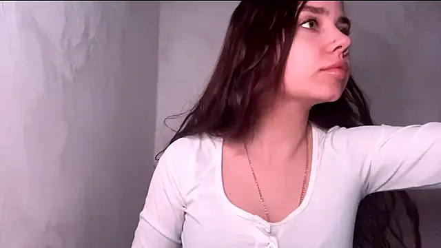 MiloyNoir online show from January 13, 2026, 4:44 pm