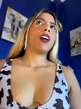 MiaSizzle online show from February 26, 2026, 8:09 pm