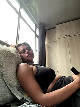 Snapshot of anna-evans09 chatting on January 5, 2026, 9:51 pm anna-evans09 online show from January 5, 2026, 9:51 pm