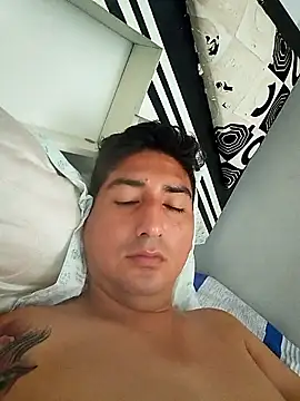 Yrresistible666 online show from January 15, 2026, 1:14 pm