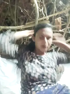 Cuty priti online show from April 21, 2026, 5:41 pm