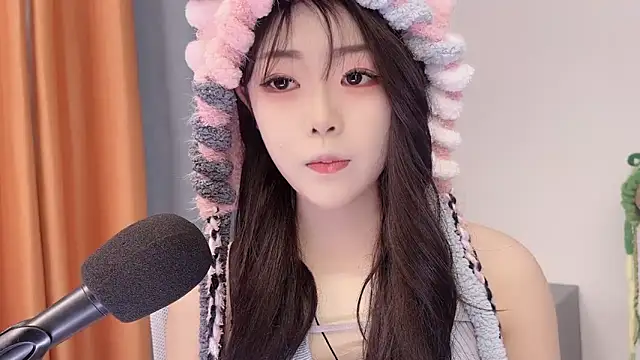 smalldaisy online show from February 6, 2026, 2:18 am