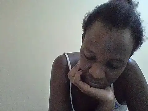 Snapshot of SimplyHer chatting on December 23, 2025, 5:18 am SimplyHer online show from December 23, 2025, 5:18 am