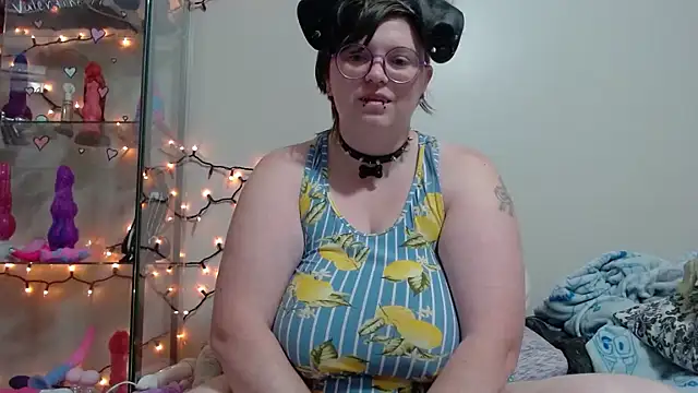 Pupghostt online show from April 21, 2026, 6:47 pm