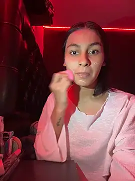 ManuelaEvans  online show from February 1, 2026, 10:19 pm