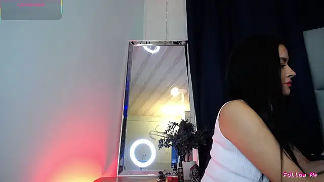 Emilyy05  online show from March 6, 2026, 1:00 am