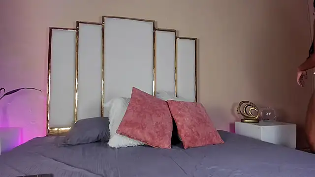 Snapshot of Niky_Thomson chatting on January 14, 2026, 7:17 pm Niky Thomson online show from January 14, 2026, 7:17 pm