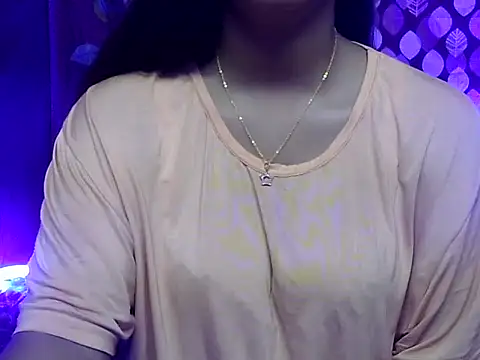 cute Dirty Diva online show from March 10, 2026, 4:49 am