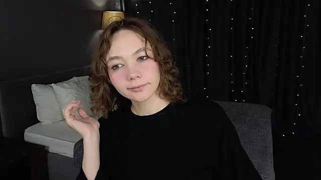 Snapshot of NovaEva_ chatting on May 29, 2026, 12:38 am NovaEva online show from May 29, 2026, 12:38 am