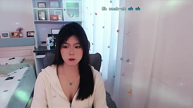 Snapshot of Coke-1996 chatting on January 17, 2026, 6:17 am Coke-1996 online show from January 17, 2026, 6:17 am