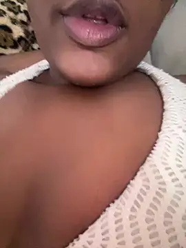 Snapshot of amorasecy chatting on July 10, 2026, 3:34 pm amorasecy online show from July 10, 2026, 3:34 pm