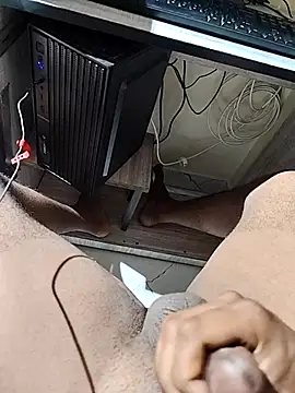 Snapshot of daddy_raj1208 chatting on January 9, 2026, 6:26 pm daddy raj1208 online show from January 9, 2026, 6:26 pm