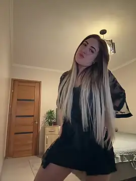 merabel1995 online show from February 19, 2026, 8:50 pm