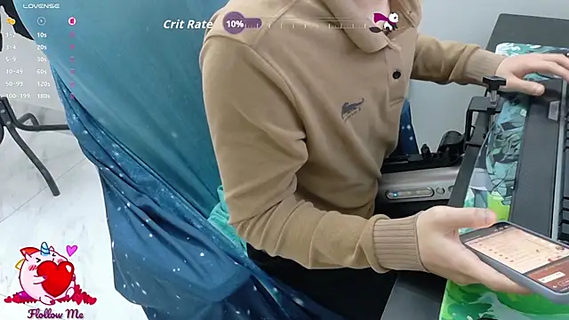 Snapshot of -_kur_- chatting on February 5, 2026, 10:11 am - kur - online show from February 5, 2026, 10:11 am