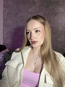 Snapshot of Heilagr chatting on January 15, 2026, 5:16 pm Heilagr online show from January 15, 2026, 5:16 pm