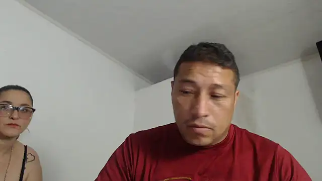 pareja latina1483 online show from February 7, 2026, 1:57 am