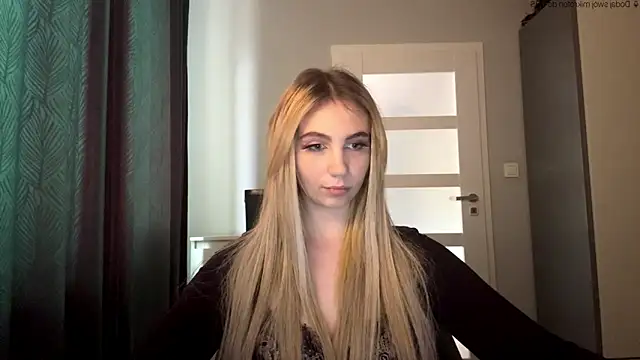 TeenLily online show from May 19, 2026, 5:31 pm