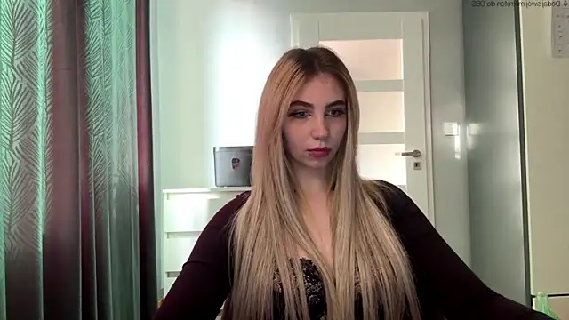 TeenLily online show from May 14, 2026, 4:26 pm