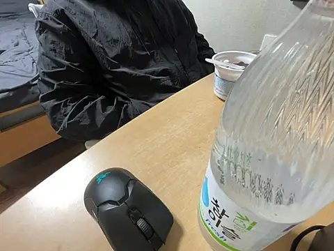 koreanbottom03 online show from January 11, 2026, 10:44 am