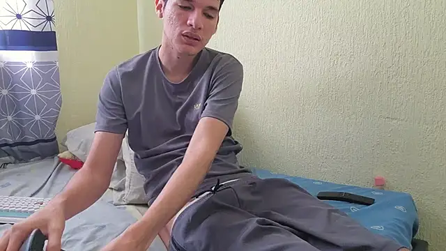 LeonS 20cm online show from February 2, 2026, 5:56 pm