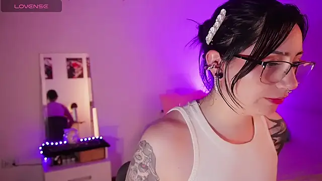 Snapshot of miami_18_ chatting on February 15, 2026, 1:39 am miami 18 online show from February 15, 2026, 1:39 am