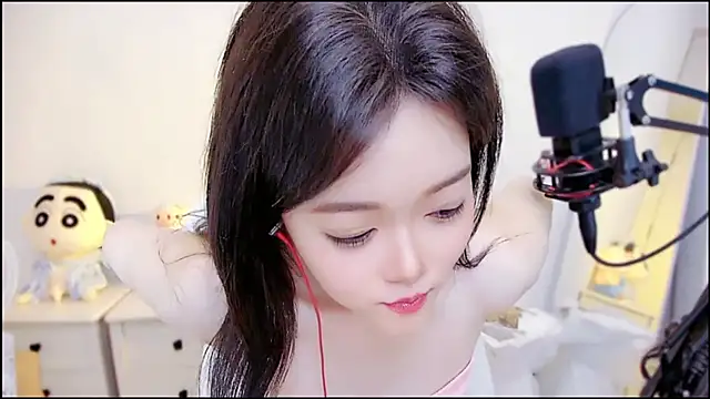 Cindy-dd online show from June 4, 2026, 7:24 am