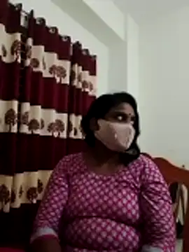 Hot Sweety02 online show from March 15, 2026, 1:40 pm