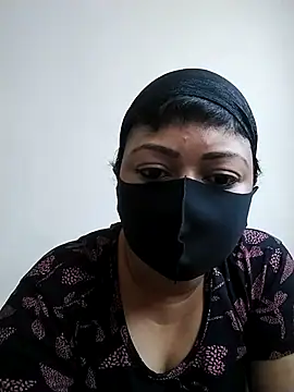 Snapshot of ridhika- chatting on January 9, 2026, 2:40 am ridhika- online show from January 9, 2026, 2:40 am