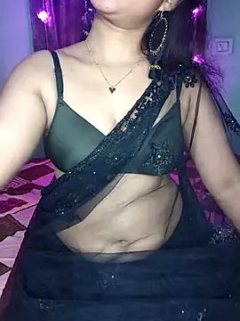 Snapshot of Saumyy chatting on February 25, 2026, 5:24 pm Saumyy online show from February 25, 2026, 5:24 pm