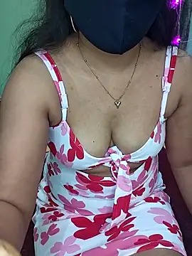 Snapshot of Saumyy chatting on February 26, 2026, 6:19 pm Saumyy online show from February 26, 2026, 6:19 pm