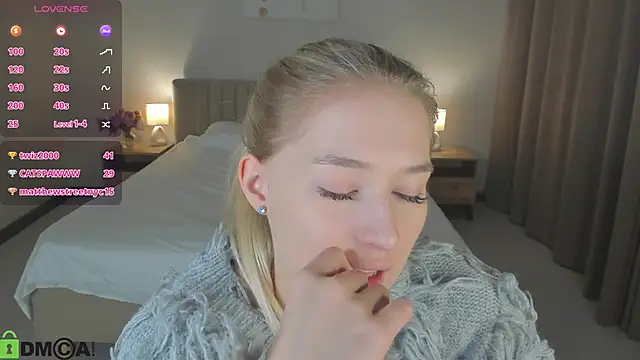 ChloeAlba online show from January 14, 2026, 3:43 am