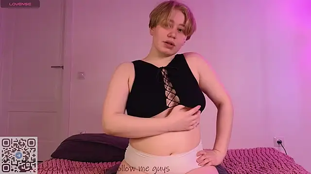 starsonthesky online show from April 28, 2026, 12:53 pm