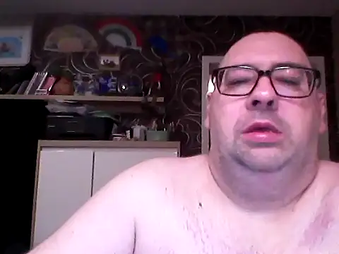 sweet cherry81 online show from May 29, 2026, 9:10 pm
