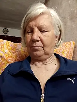 KlaudiaDarling online show from March 28, 2026, 9:38 pm