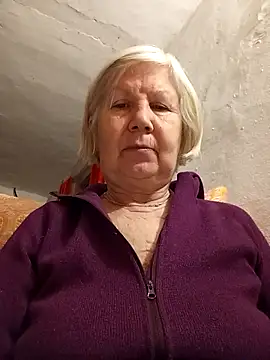 KlaudiaDarling online show from February 8, 2026, 5:54 pm