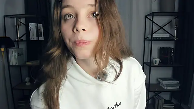 FeliceOpela online show from January 7, 2026, 9:42 pm