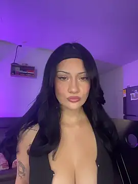 Snapshot of Anadurant99 chatting on February 4, 2026, 9:10 pm Anadurant99 online show from February 4, 2026, 9:10 pm