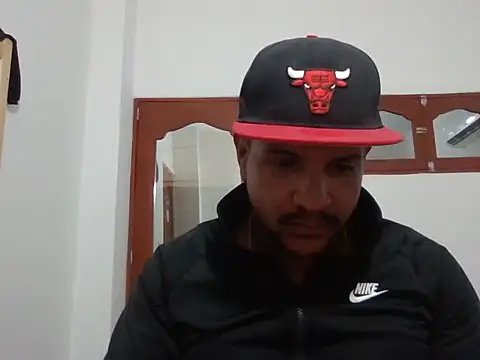 Snapshot of bigdick211292 chatting on December 22, 2025, 10:54 pm bigdick211292 online show from December 22, 2025, 10:54 pm