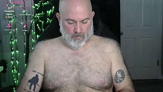 XJJ77x online show from January 12, 2026, 6:15 pm