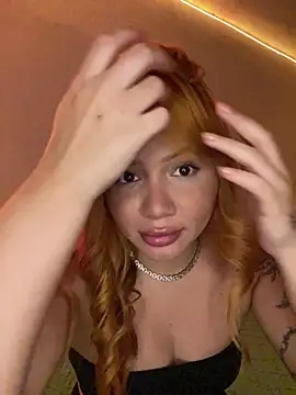 Snapshot of Isisbennett chatting on March 25, 2026, 12:44 am Isisbennett online show from March 25, 2026, 12:44 am