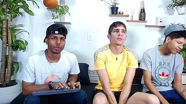 Interracial Snow Bunny online show from February 17, 2026, 3:09 pm