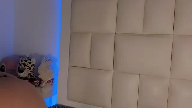 Snapshot of raven_js chatting on January 12, 2026, 3:57 am raven js online show from January 12, 2026, 3:57 am