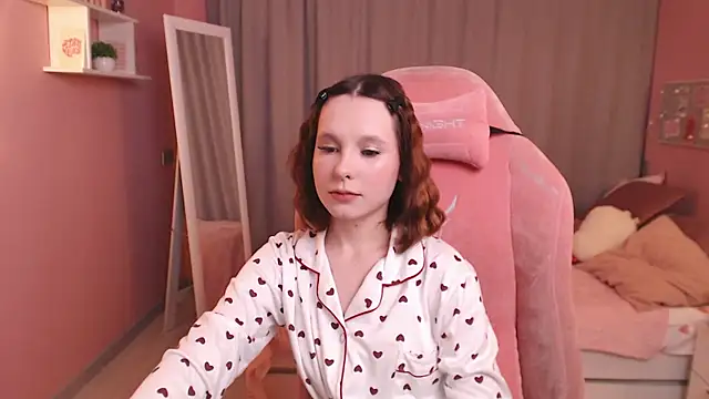 Snapshot of Haya_Harareet chatting on February 6, 2026, 1:12 am Haya Harareet online show from February 6, 2026, 1:12 am