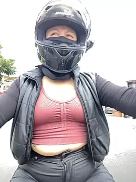 Snapshot of Scarlet_auraa chatting on May 6, 2026, 6:34 pm Scarlet auraa online show from May 6, 2026, 6:34 pm