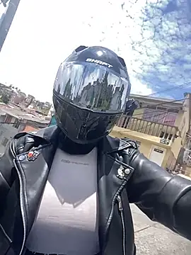 Scarlet auraa online show from March 11, 2026, 4:45 pm