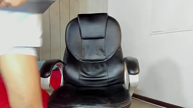 Liam Mush online show from February 19, 2026, 9:01 pm