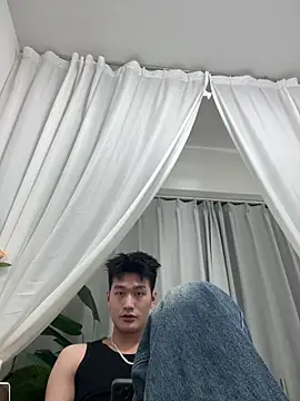 nanda108520 online show from April 3, 2026, 1:28 pm