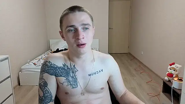 LEO  MILLER online show from June 14, 2026, 10:55 pm