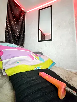 Isis Hot   online show from March 29, 2026, 11:23 am