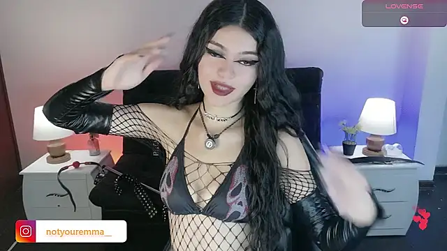 Snapshot of cutemma_ chatting on August 1, 2026, 1:53 pm cutemma online show from August 1, 2026, 1:53 pm